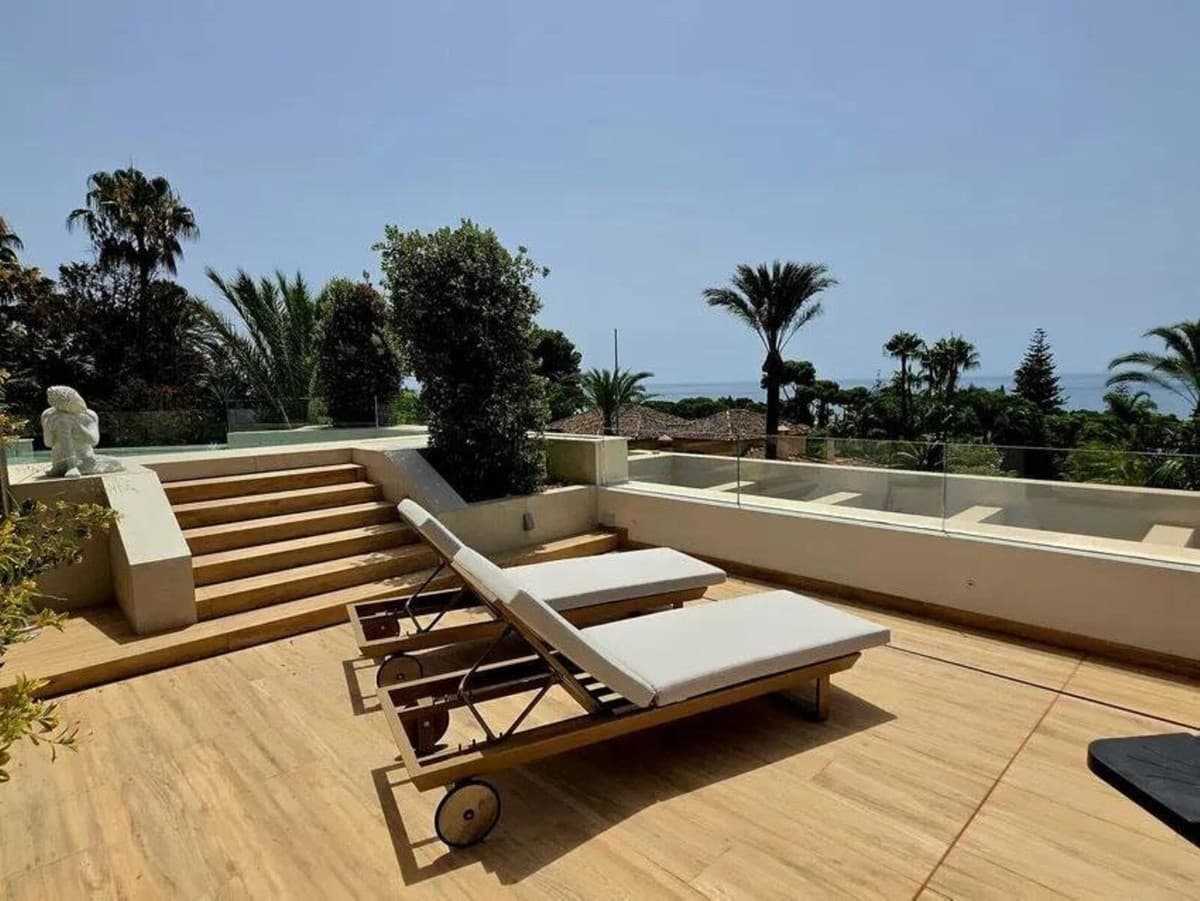 Detached Villa in Los Monteros — photo 8 of 10