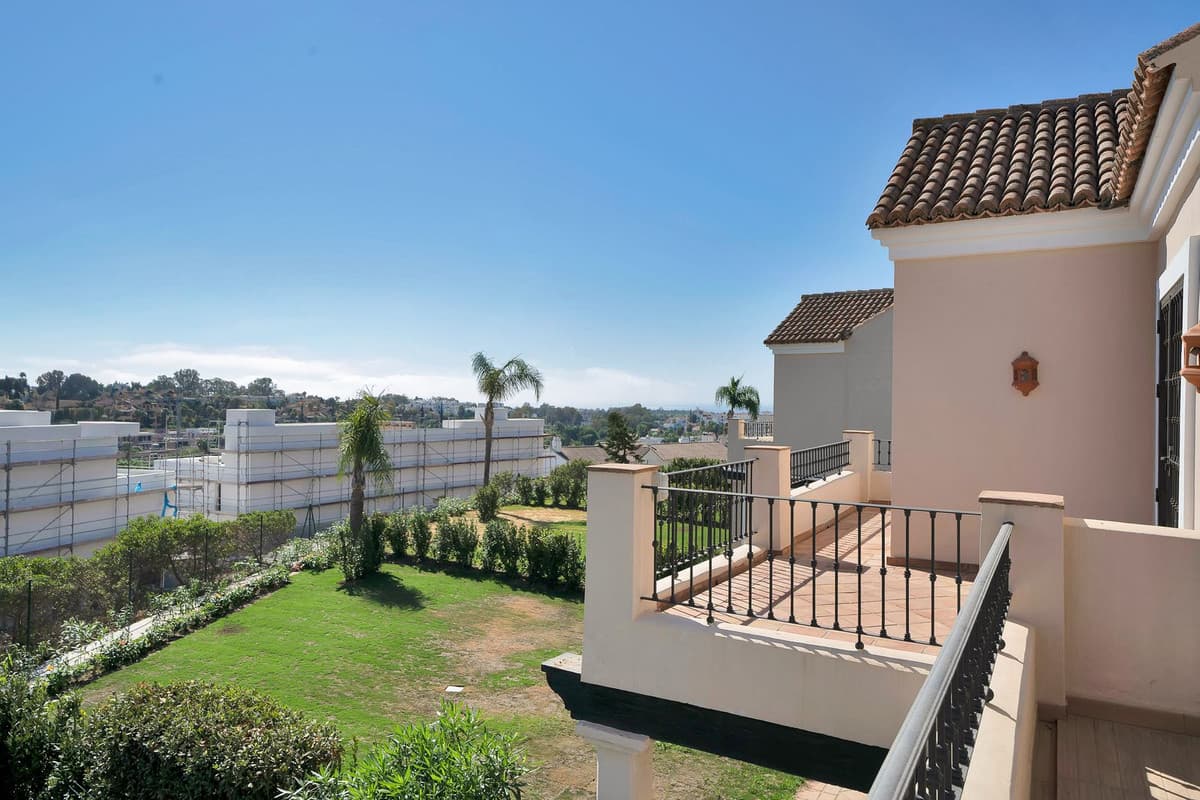 Townhouse in Estepona — photo 10 of 10