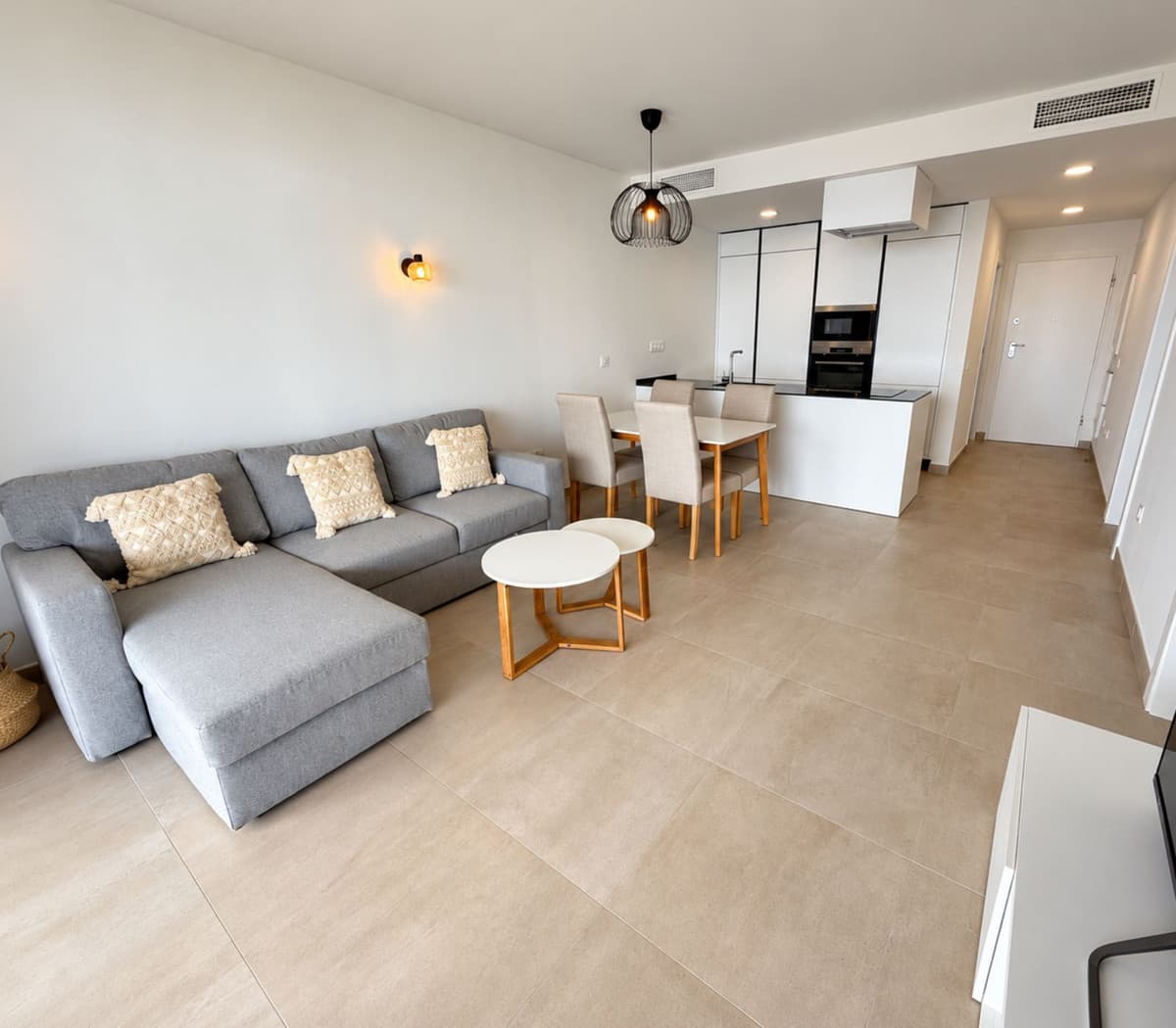 Middle Floor Apartment in Higueron — photo 6 of 10