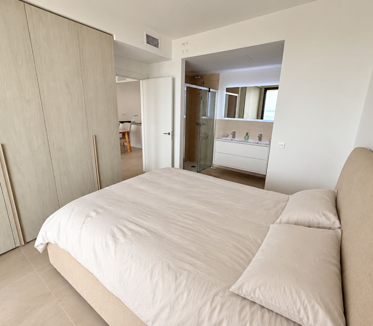 Middle Floor Apartment in Higueron — photo 8 of 10