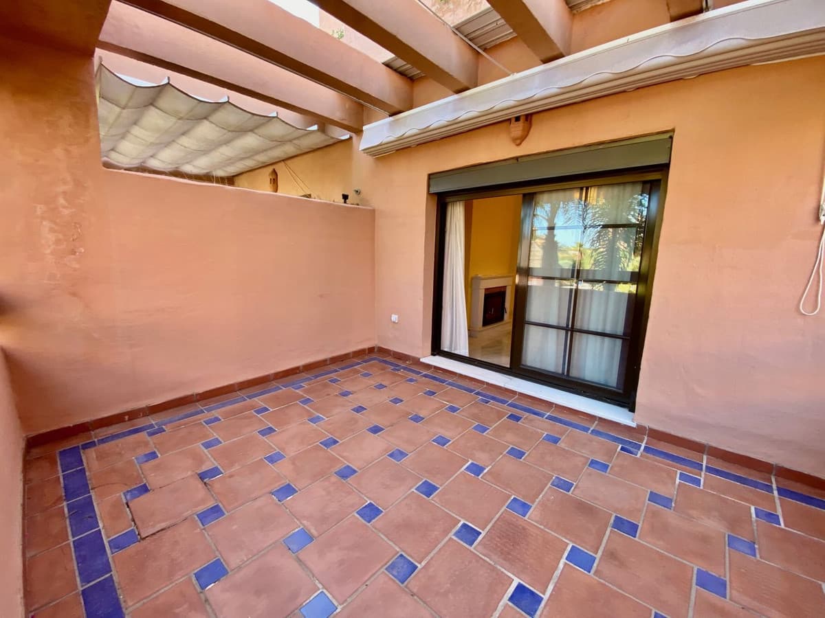 Middle Floor Apartment in Hacienda del Sol — photo 2 of 10