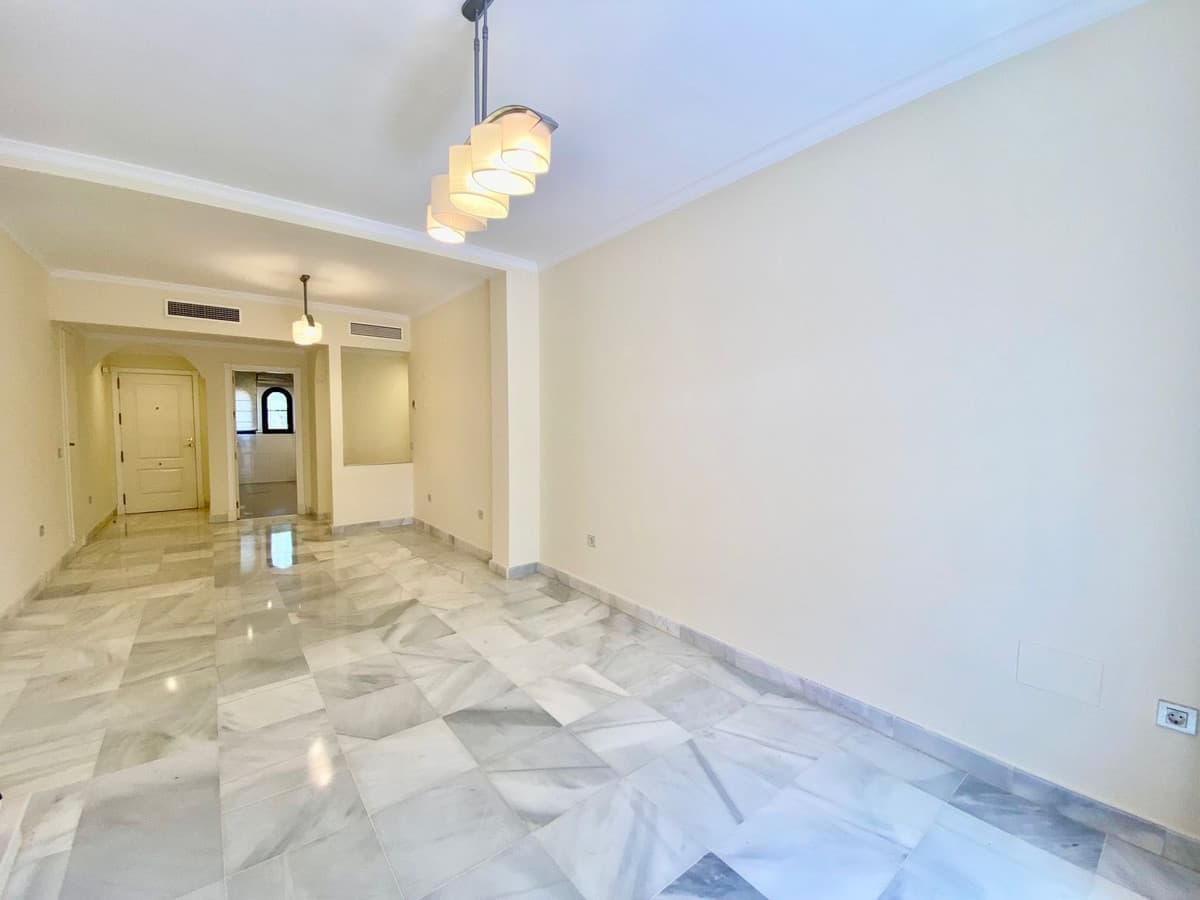 Middle Floor Apartment in Hacienda del Sol — photo 3 of 10