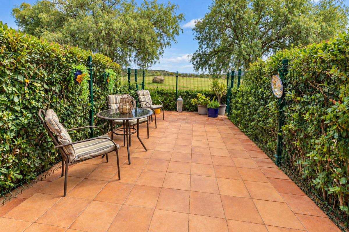 Townhouse in La Alcaidesa — photo 4 of 10