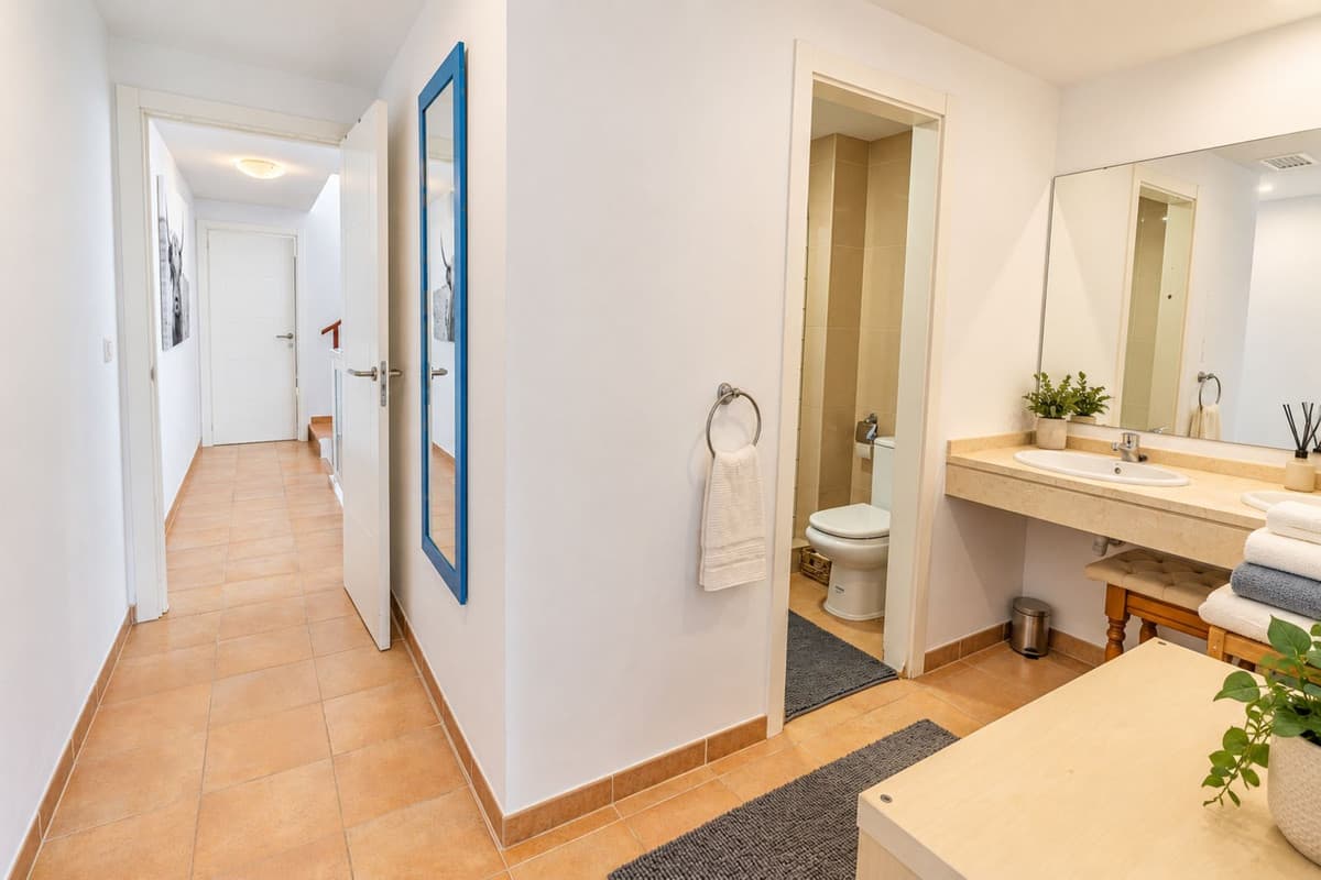 Townhouse in La Alcaidesa — photo 9 of 10