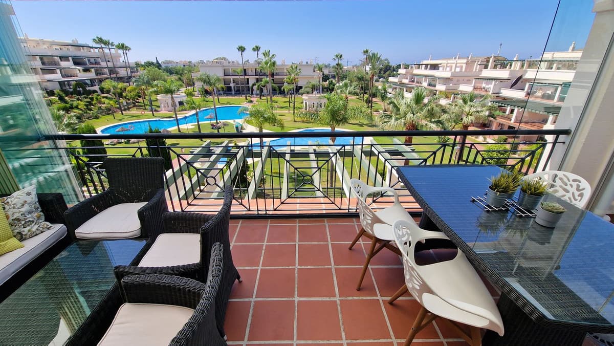 Penthouse in Nueva Andalucía — photo 2 of 10