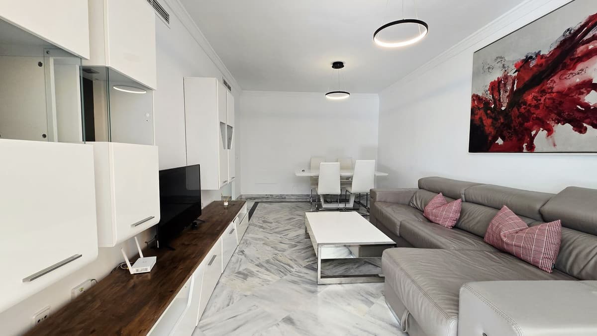 Ground Floor Apartment in Nueva Andalucía — photo 5 of 10