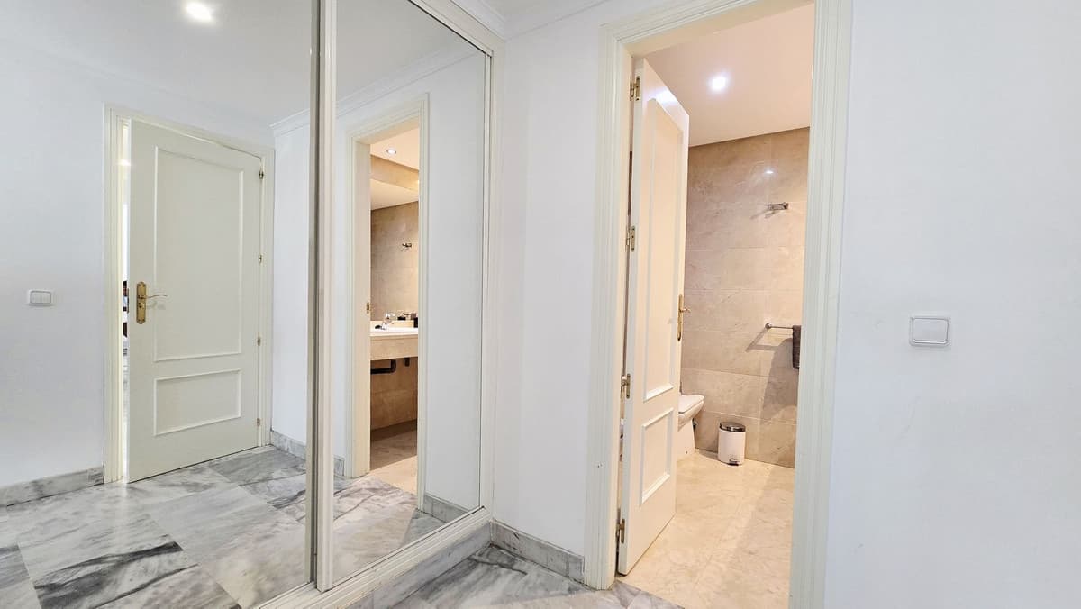 Ground Floor Apartment in Nueva Andalucía — photo 10 of 10