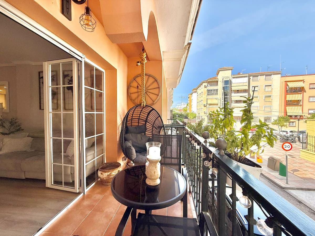 Middle Floor Apartment in Fuengirola — photo 1 of 10