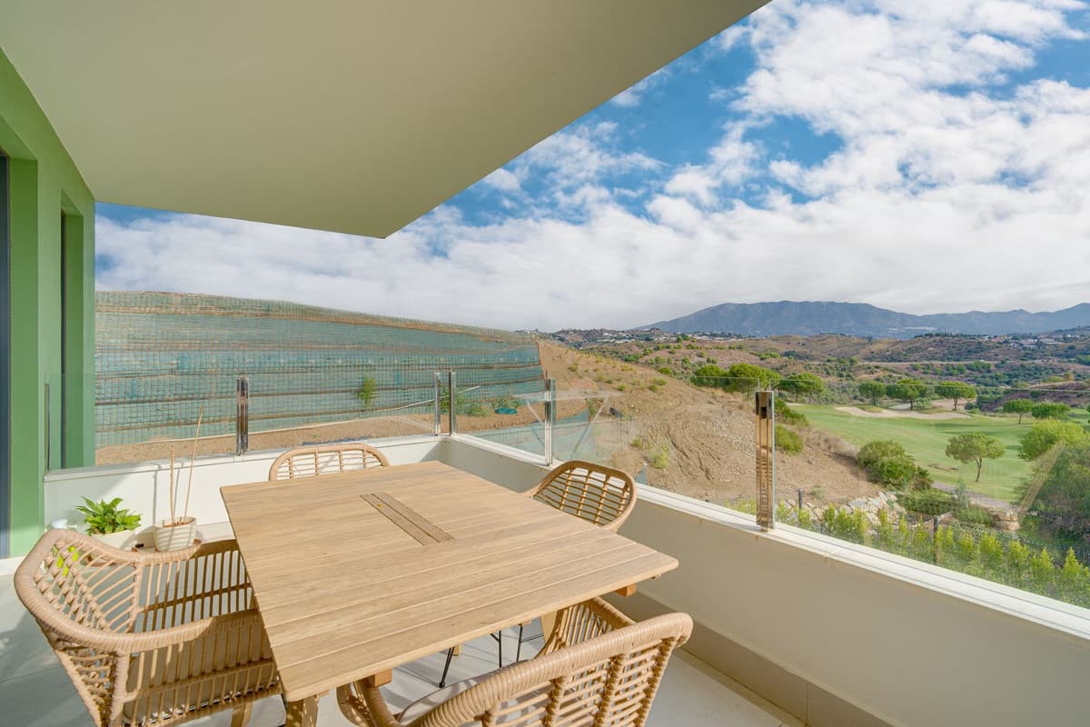 Middle Floor Apartment in Calanova Golf — photo 2 of 10