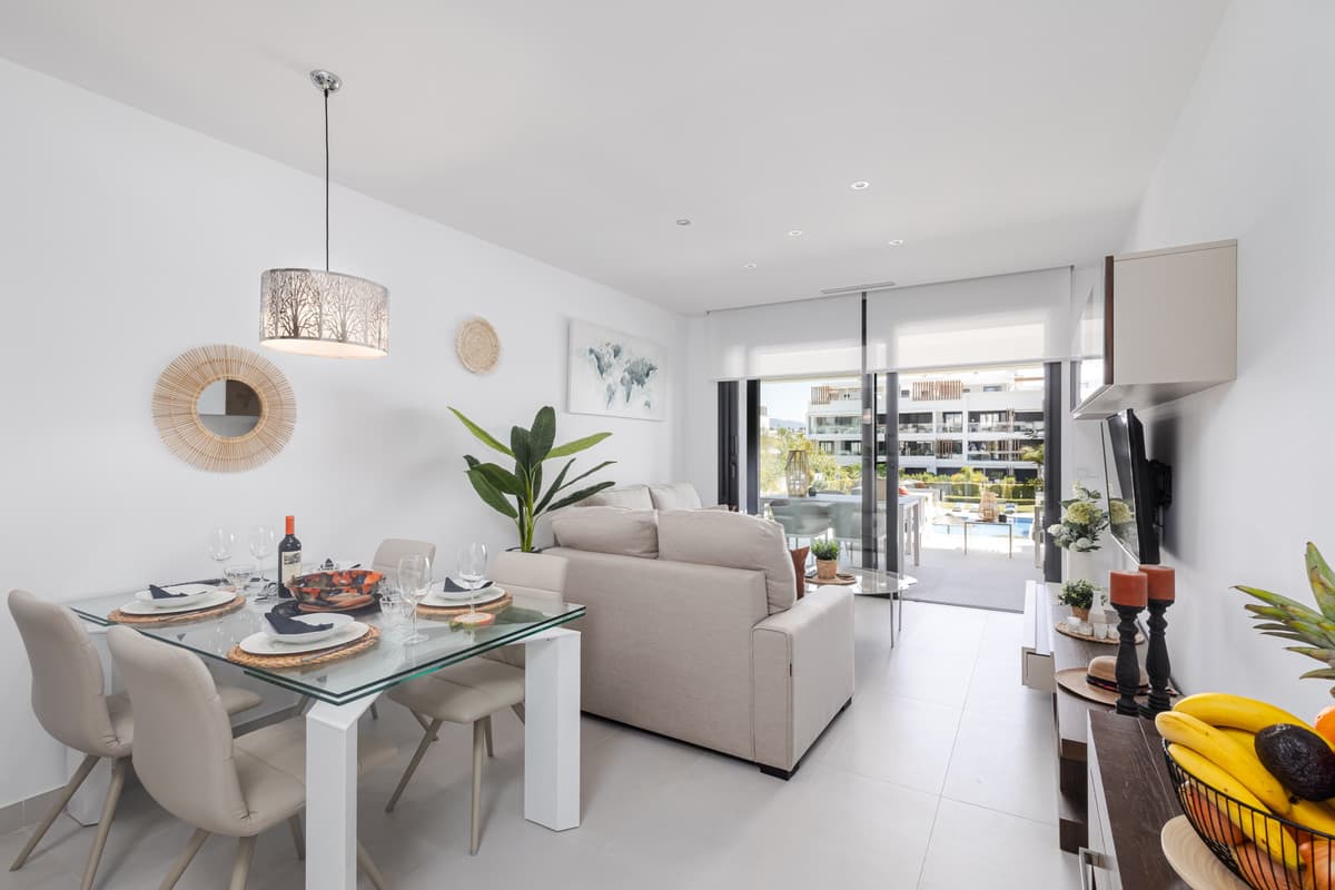Middle Floor Apartment in Estepona — photo 10 of 10