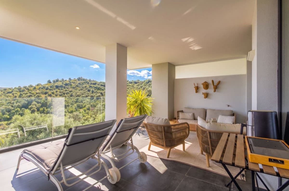 Middle Floor Apartment in Mijas Costa — photo 2 of 10
