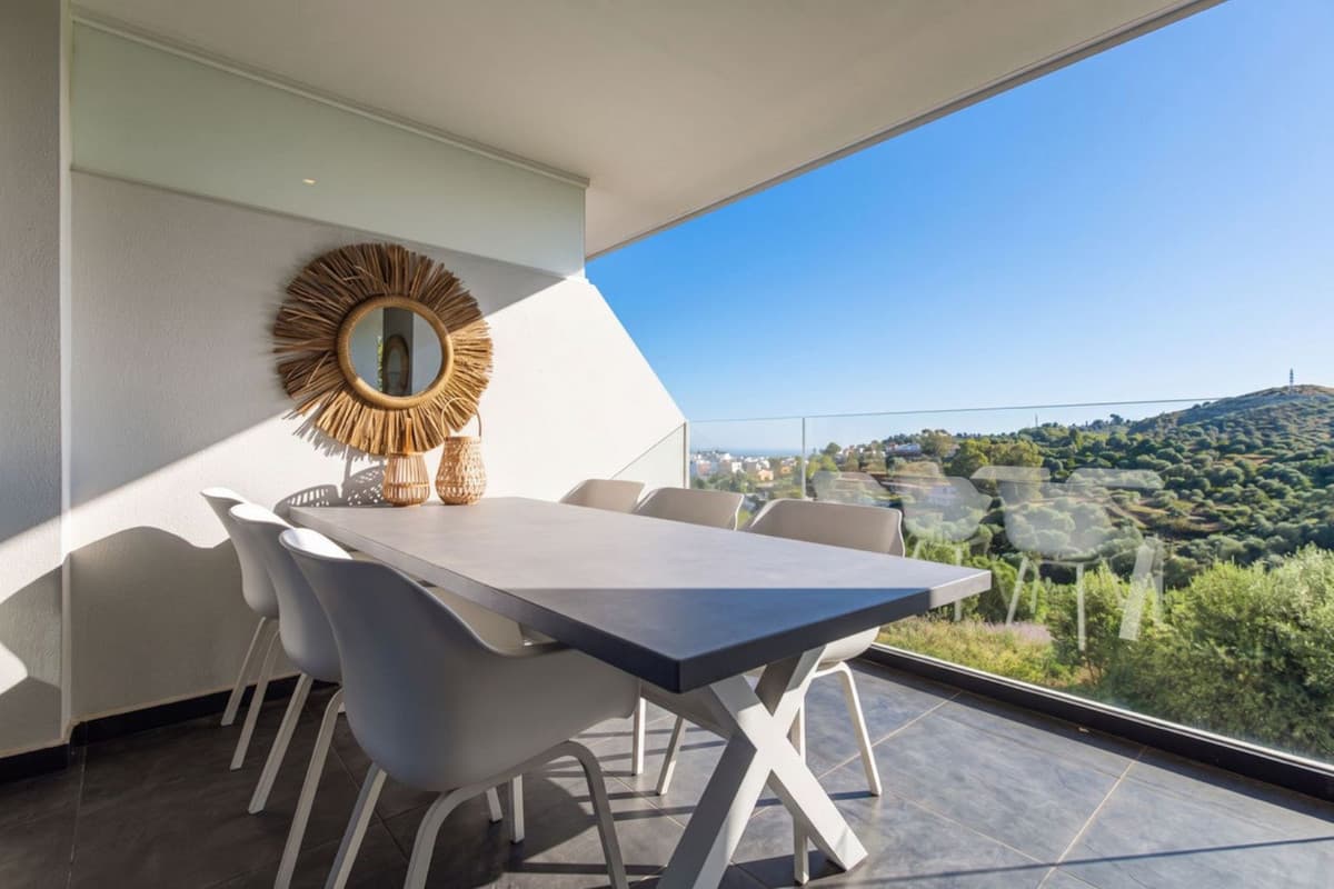 Middle Floor Apartment in Mijas Costa — photo 3 of 10