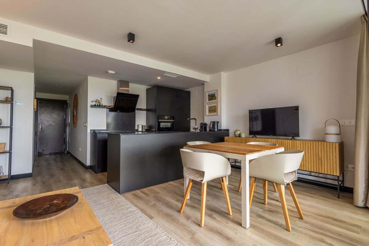 Middle Floor Apartment in Mijas Costa — photo 8 of 10
