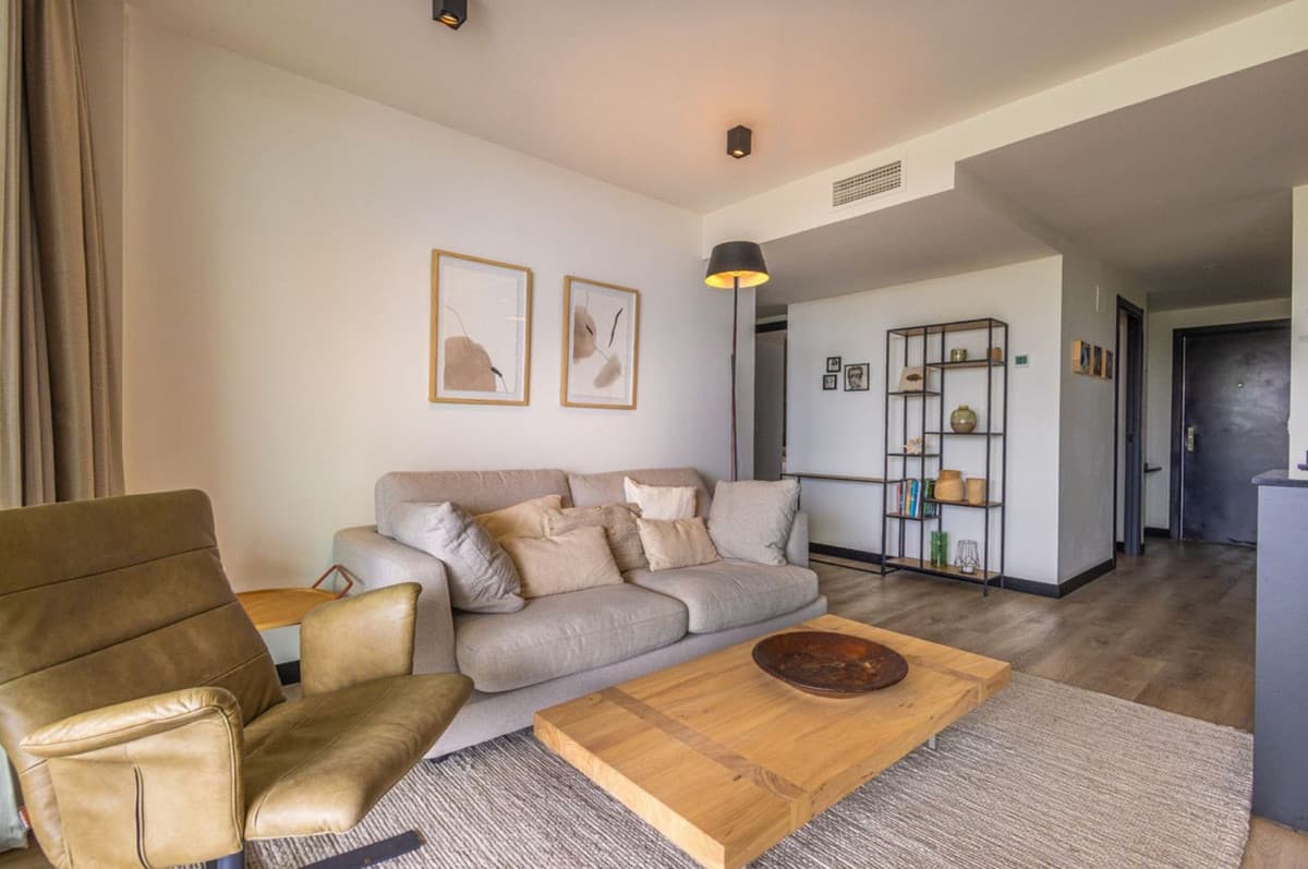 Middle Floor Apartment in Mijas Costa — photo 10 of 10