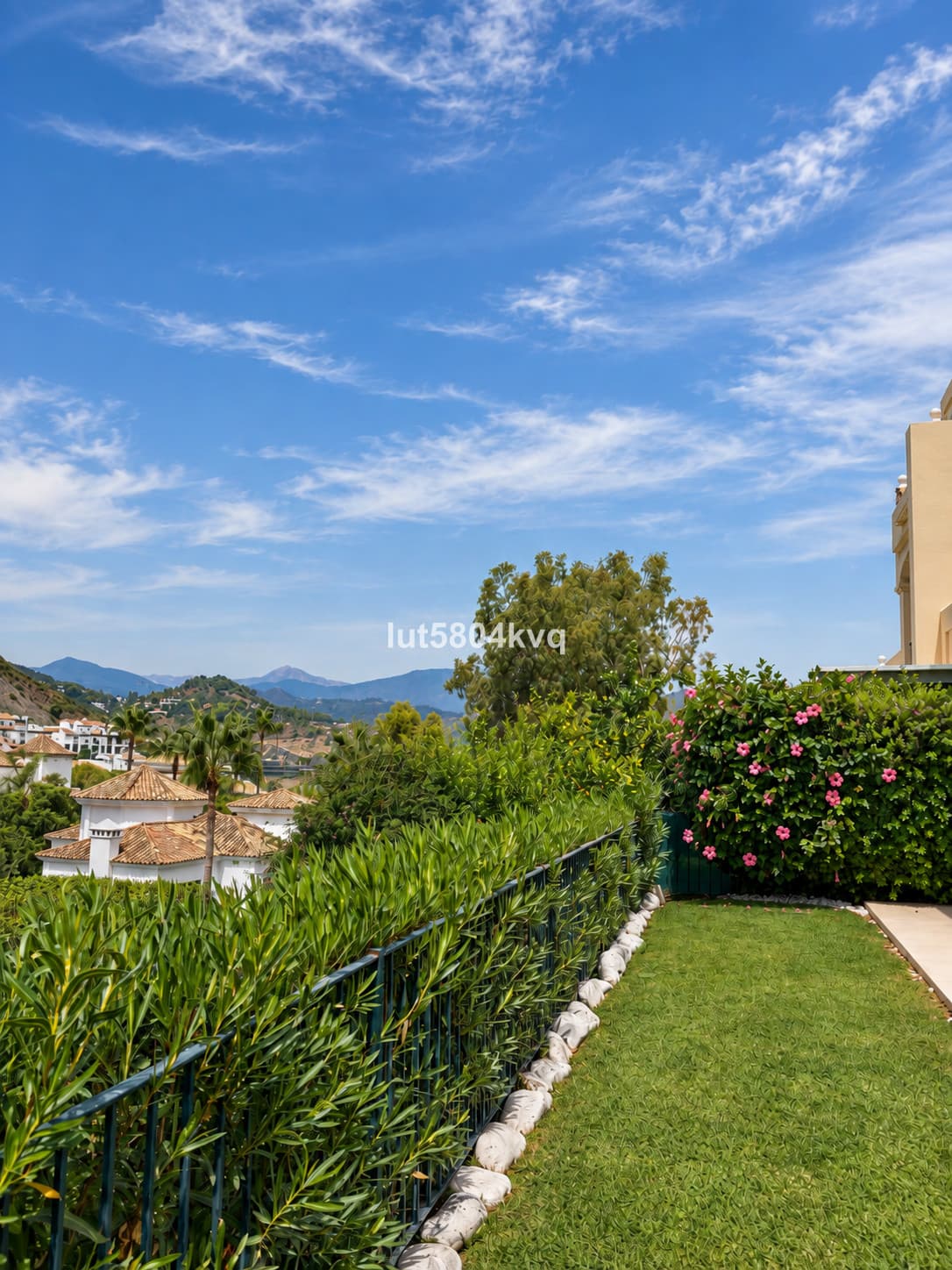 Ground Floor Apartment in La Quinta — photo 2 of 10