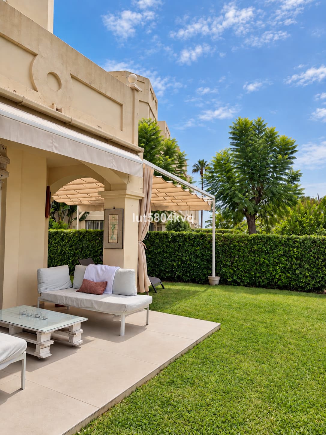 Ground Floor Apartment in La Quinta — photo 3 of 10