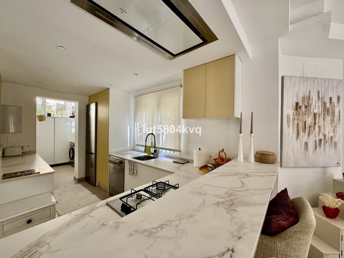 Ground Floor Apartment in La Quinta — photo 7 of 10