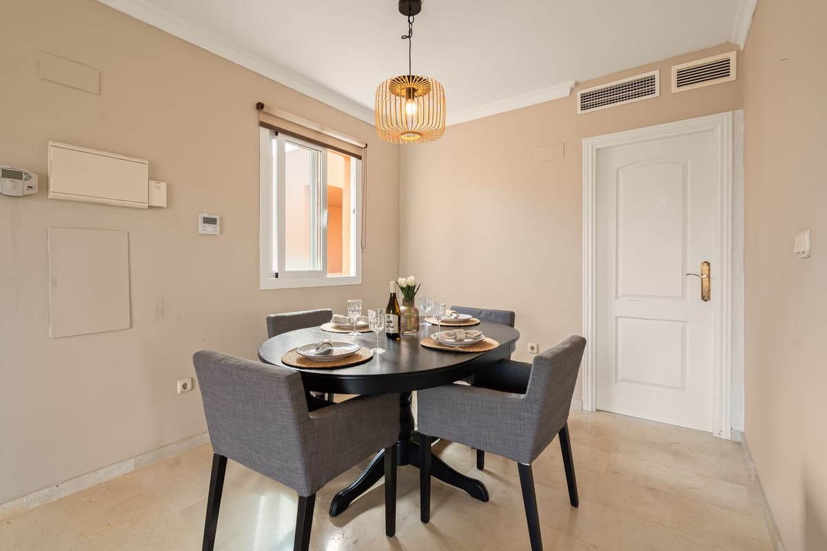 Penthouse Duplex in Elviria — photo 9 of 10
