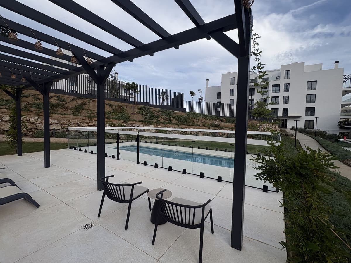 Middle Floor Apartment in El Chaparral — photo 6 of 10