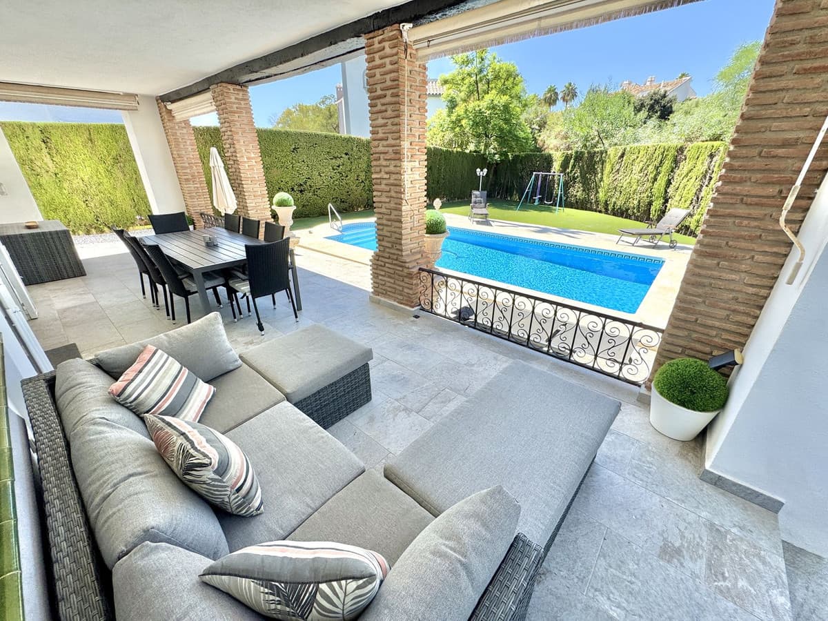 Detached Villa in Calahonda — photo 7 of 10