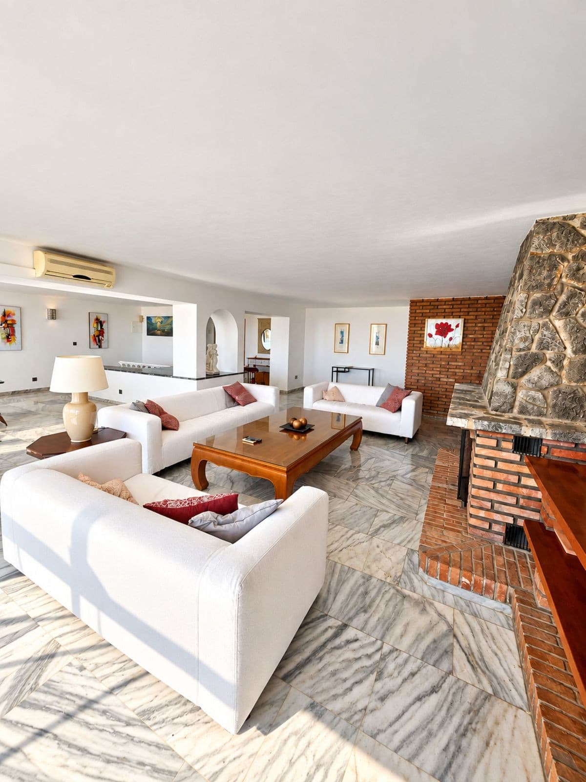 Duplex in Torremolinos — photo 3 of 10