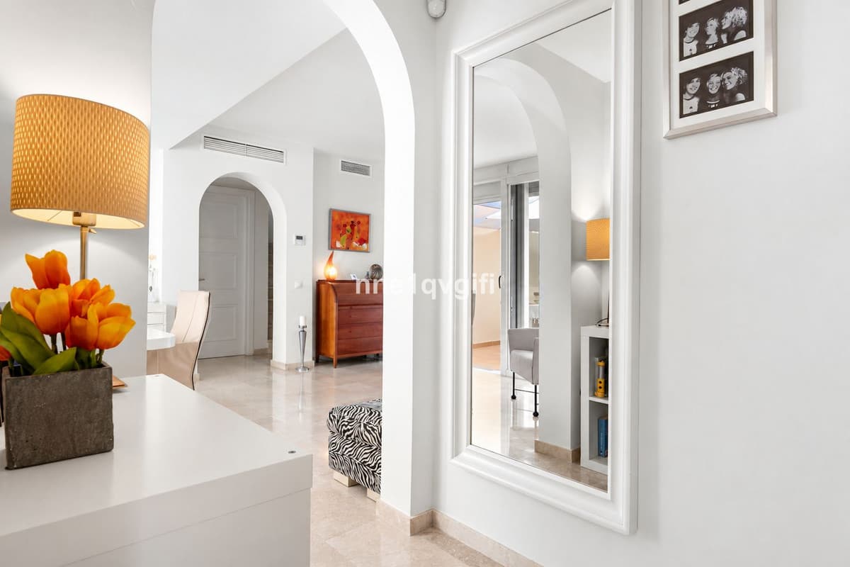 Penthouse Duplex in Cabopino — photo 6 of 10