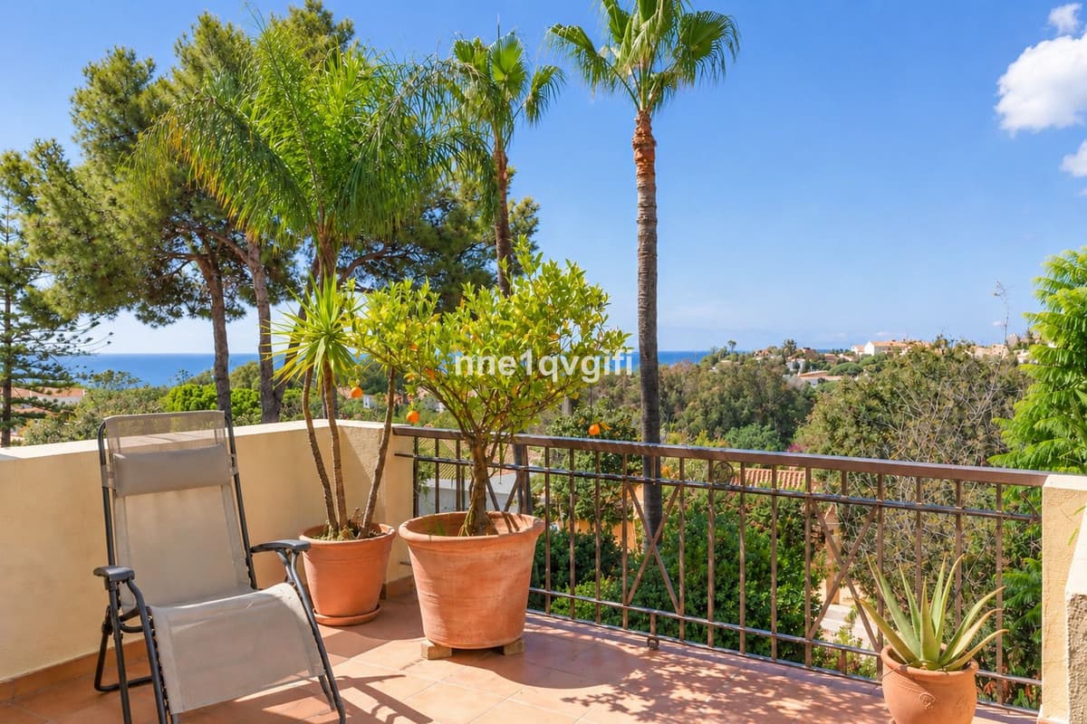 Penthouse Duplex in Cabopino — photo 8 of 10