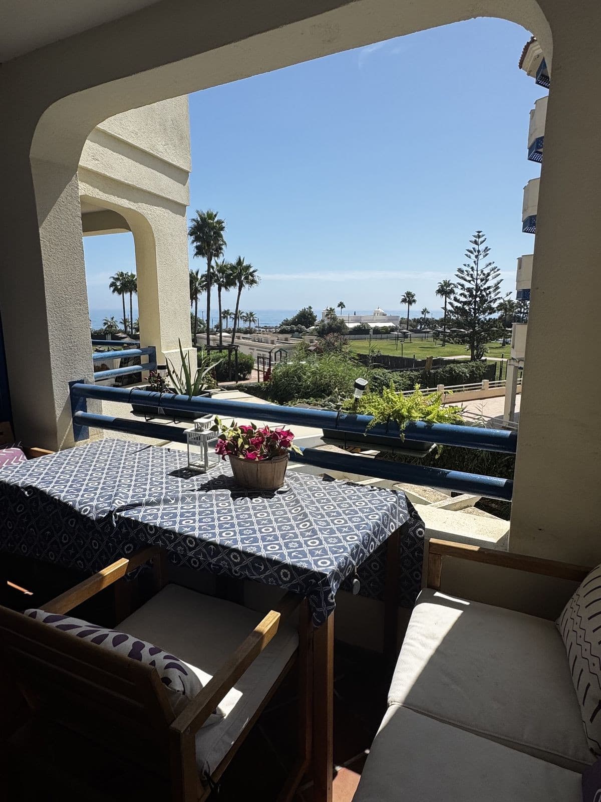 Middle Floor Apartment in San Luis de Sabinillas — photo 3 of 10