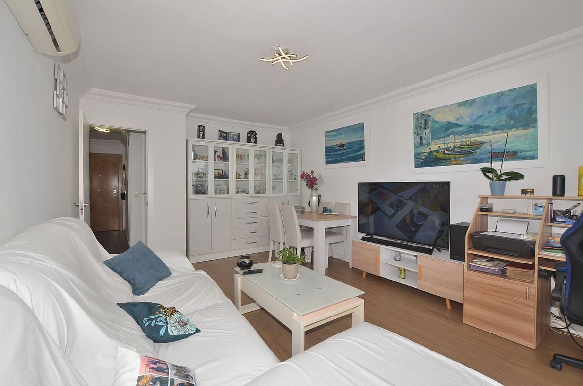 Middle Floor Apartment in Fuengirola — photo 7 of 10