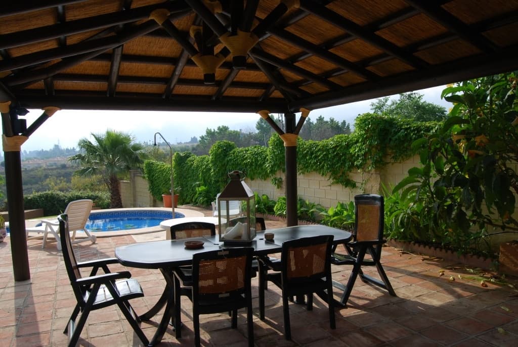 Detached Villa in Alhaurín de la Torre — photo 2 of 10
