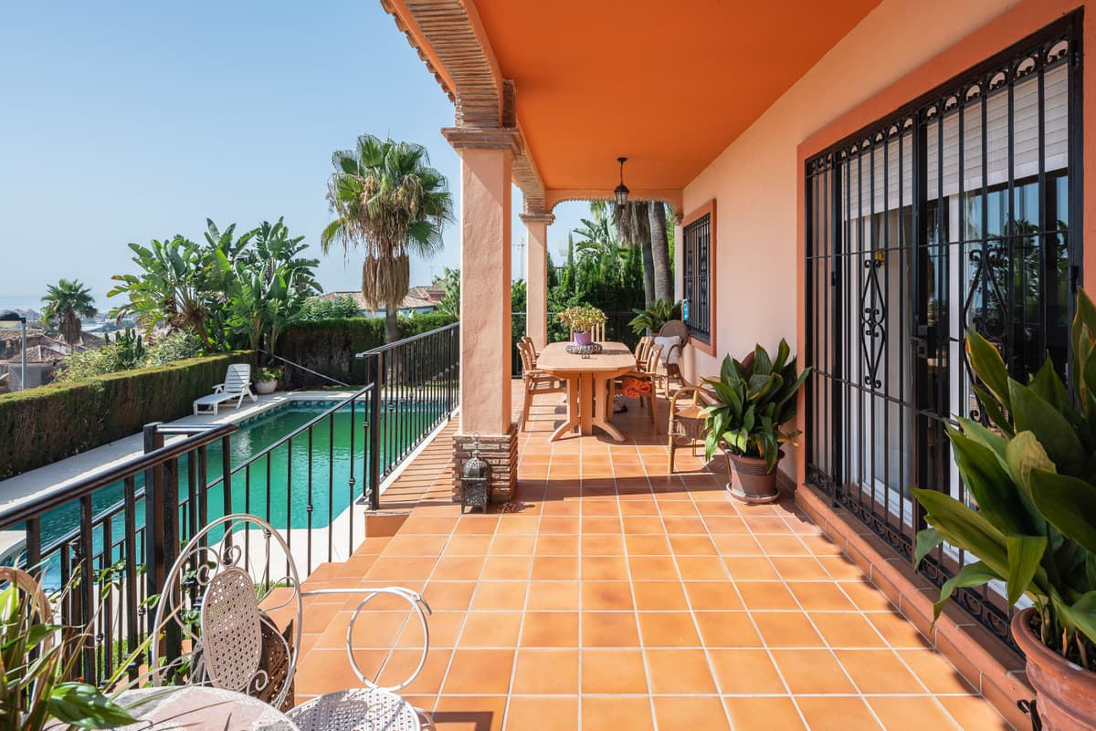 Detached Villa in Marbella — photo 3 of 10