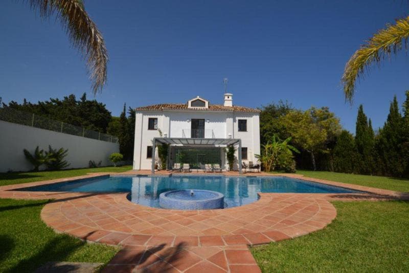 Detached Villa in Guadalmina Baja — photo 4 of 10