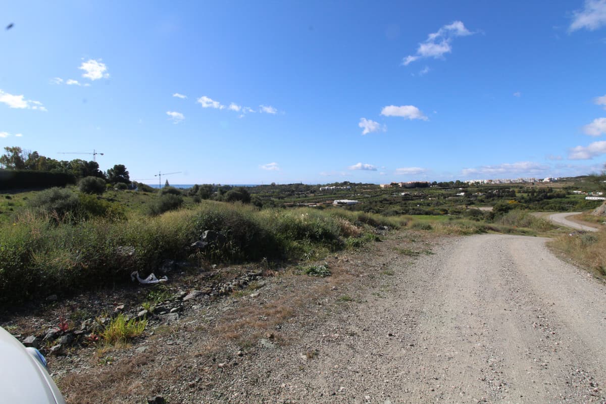 Residential Plot in Benahavís — photo 8 of 10