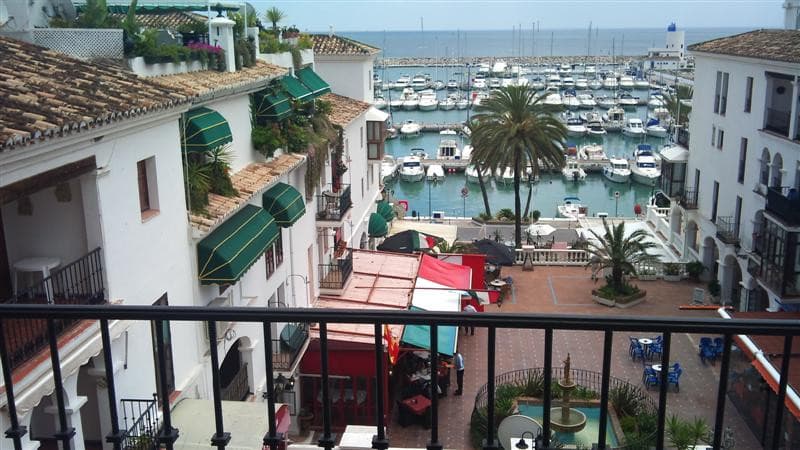 Penthouse in La Duquesa — photo 1 of 10