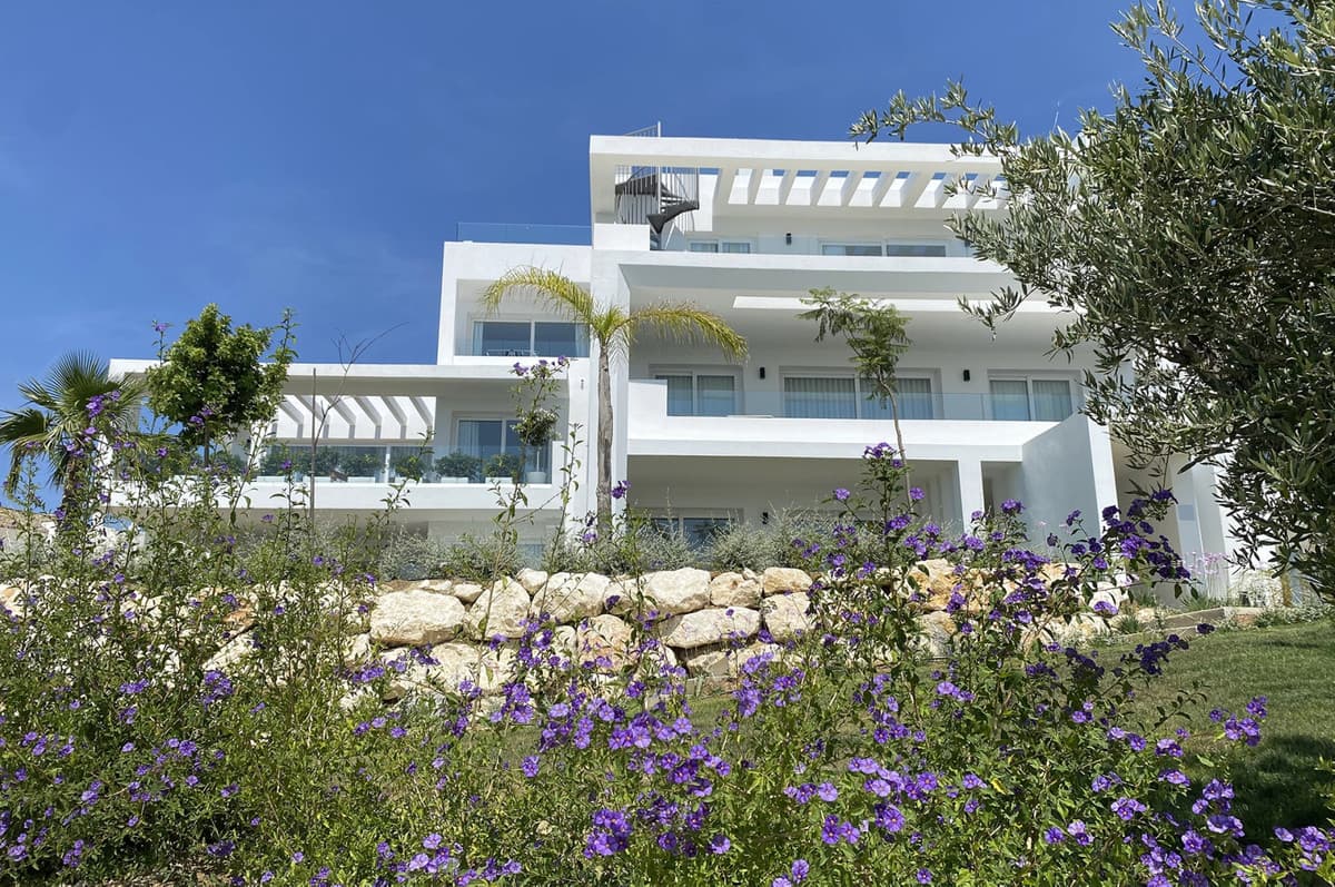 Top Floor Apartment in Casares — photo 2 of 10
