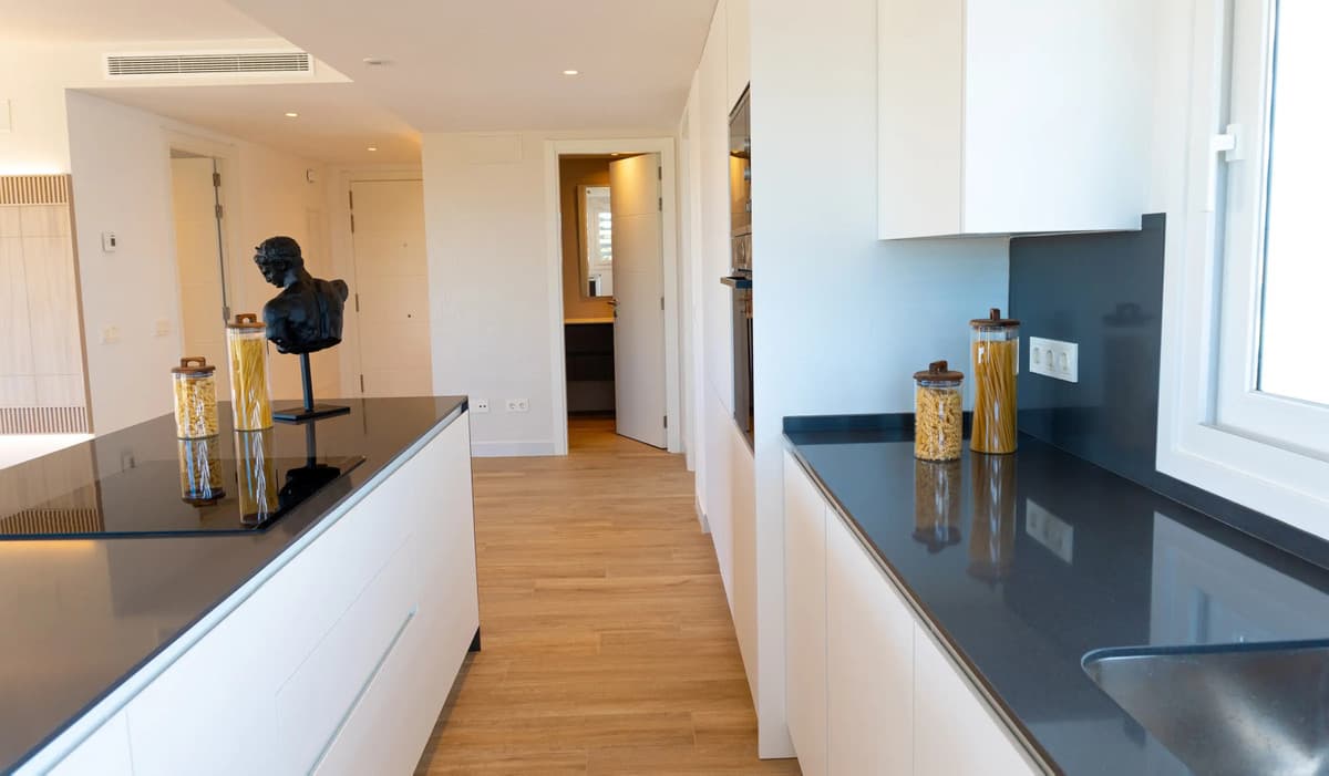 Top Floor Apartment in Casares — photo 9 of 10