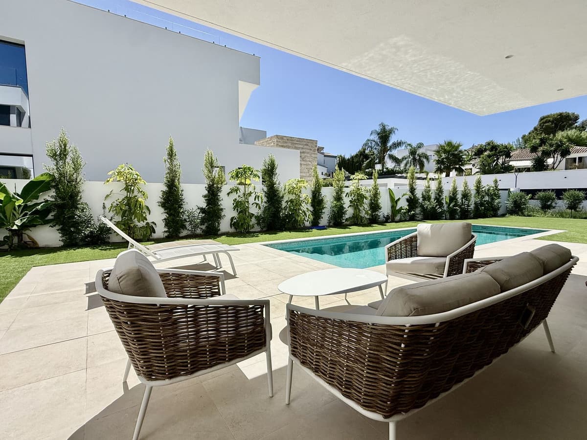 Detached Villa in New Golden Mile — photo 9 of 10