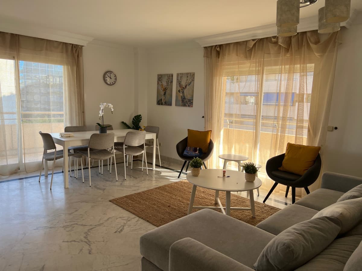 Middle Floor Apartment in Puerto Banús — photo 5 of 10