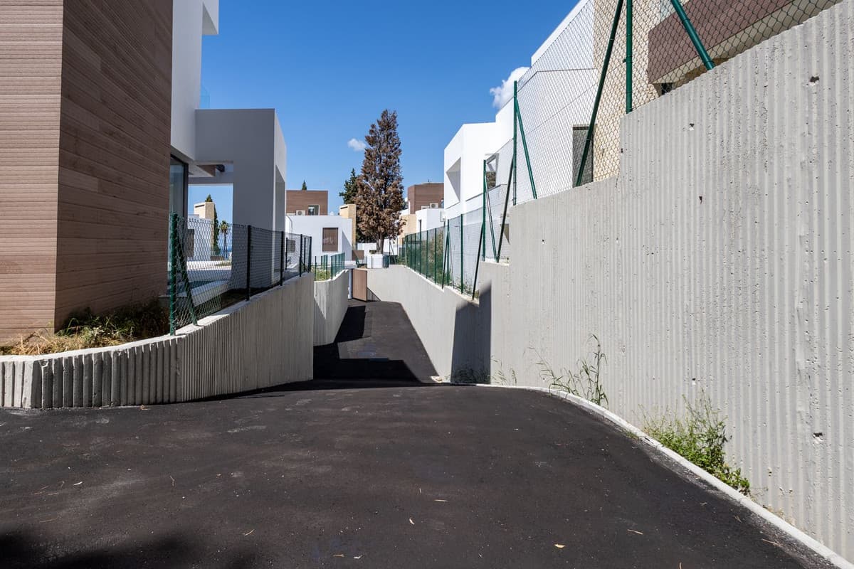 Detached Villa in The Golden Mile — photo 10 of 10