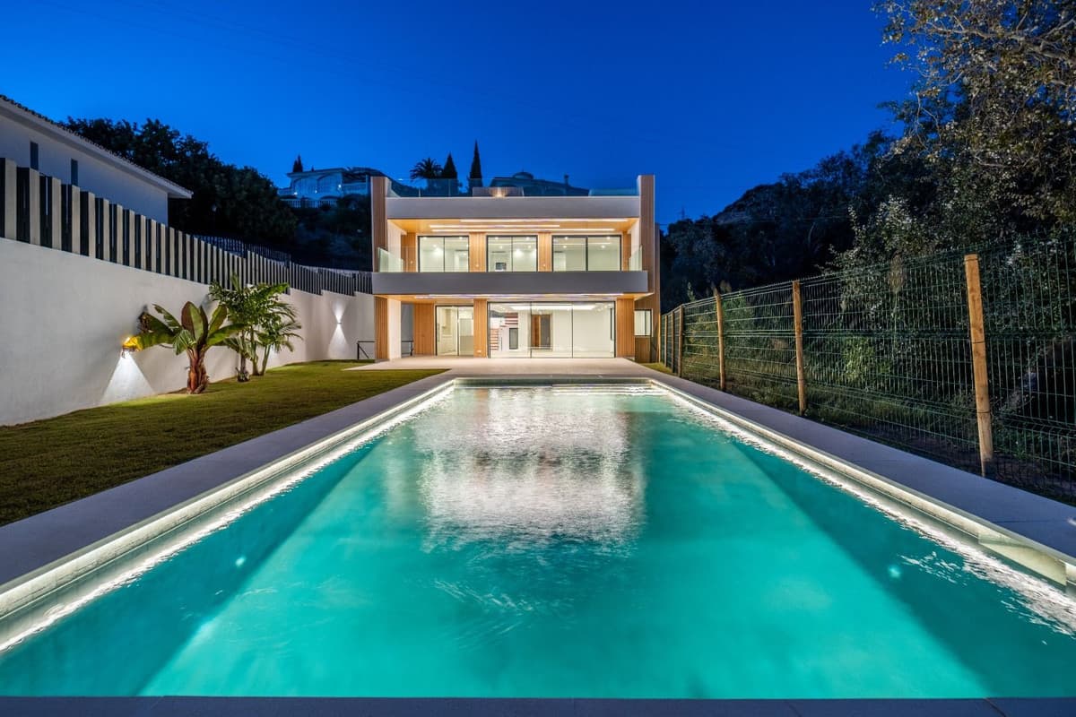 Detached Villa in La Capellania — photo 2 of 10