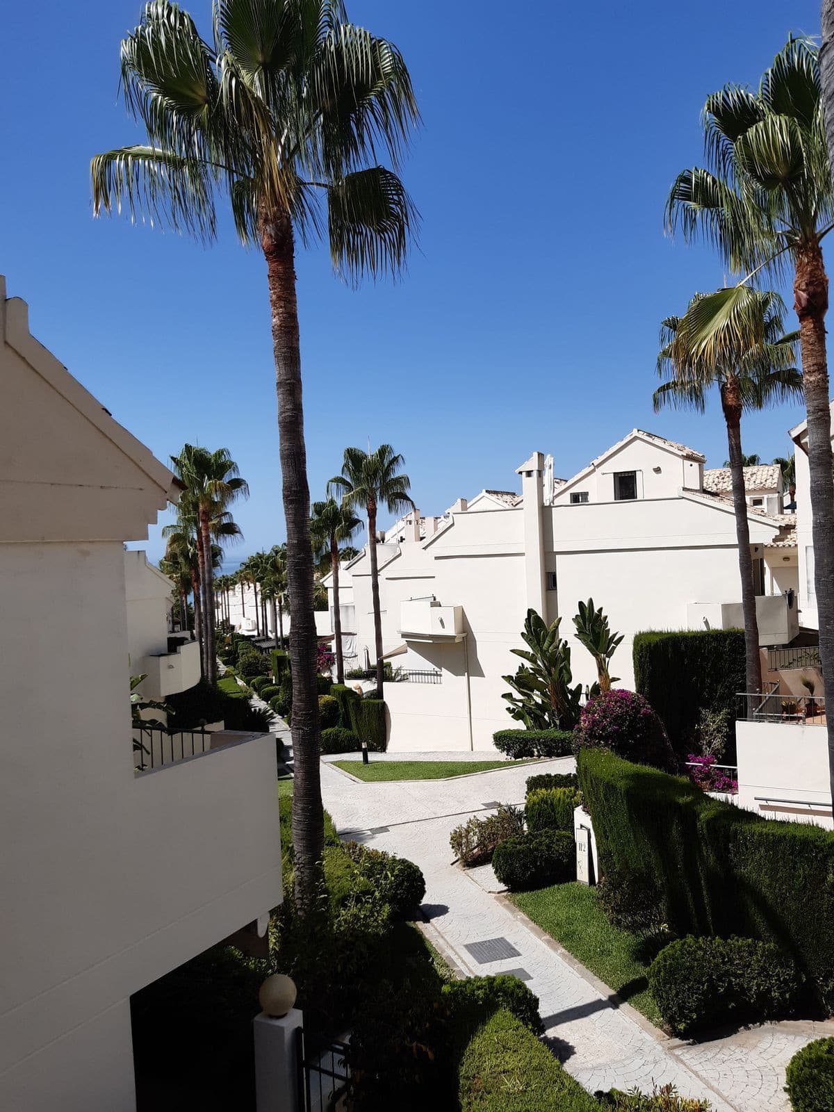 Townhouse in Las Chapas — photo 3 of 10