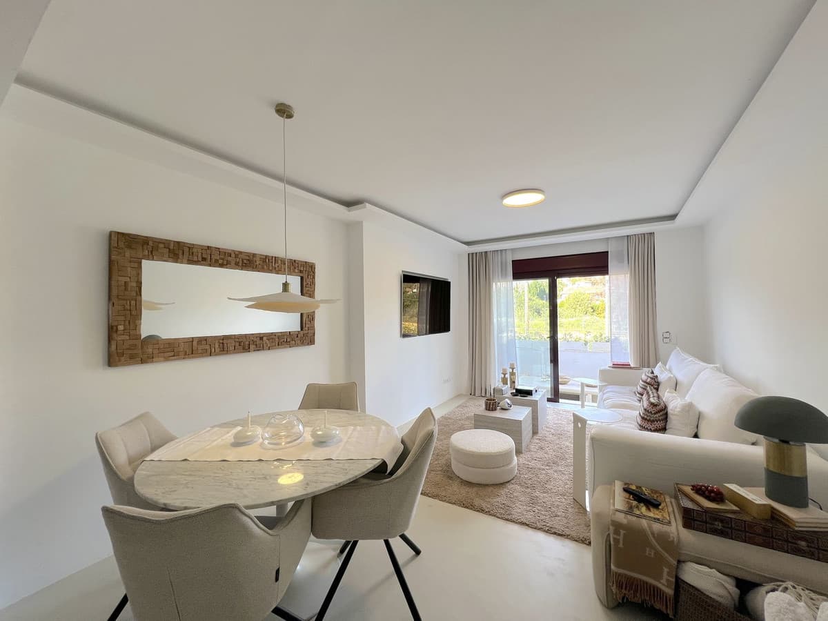 Ground Floor Apartment in Nueva Andalucía — photo 3 of 10