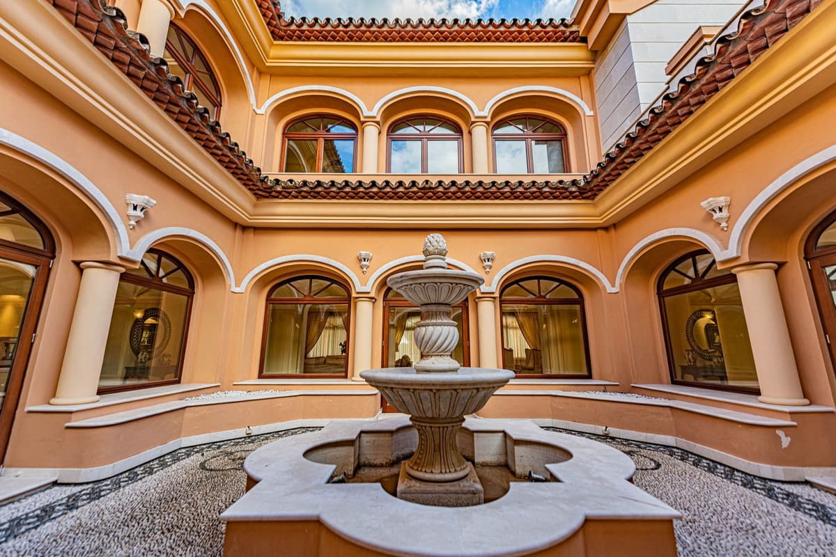 Detached Villa in Guadalmina Baja — photo 5 of 10
