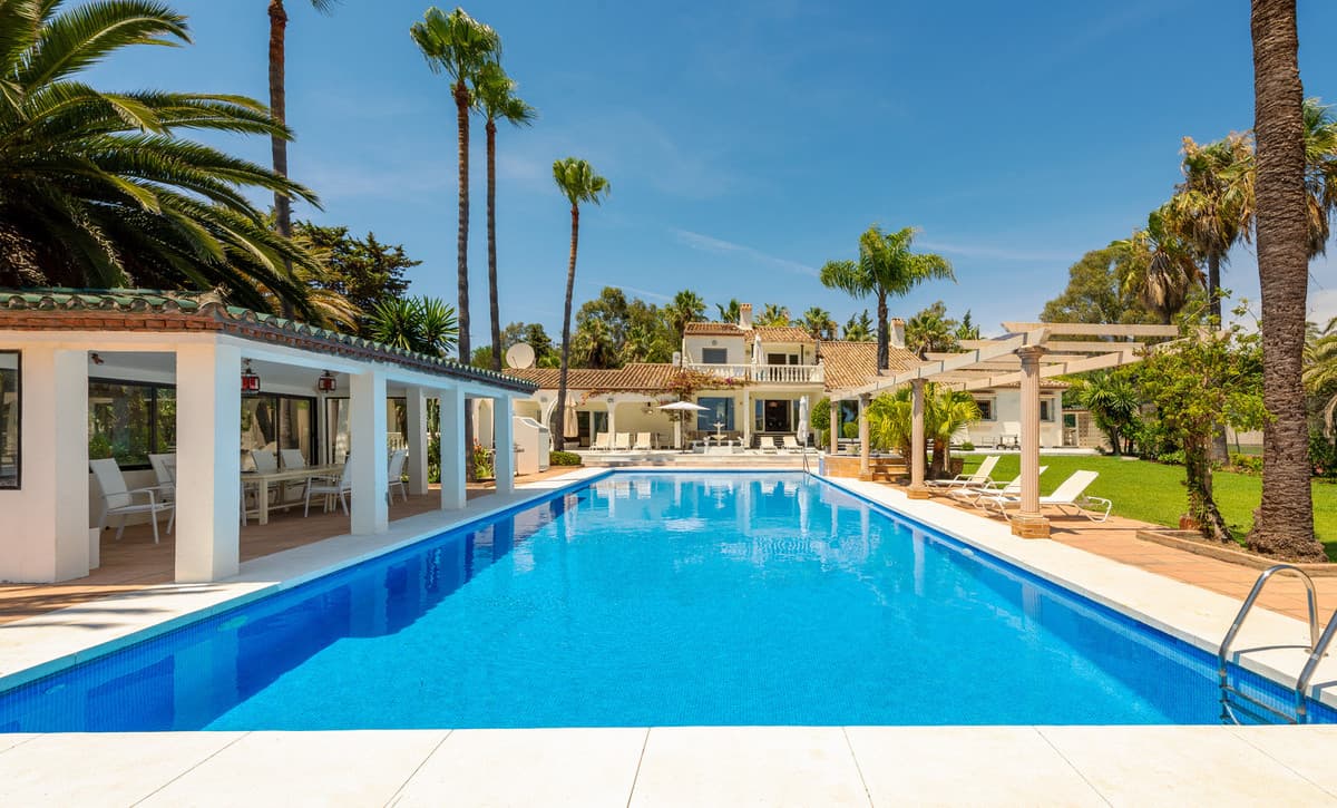 Detached Villa in Estepona — photo 5 of 10