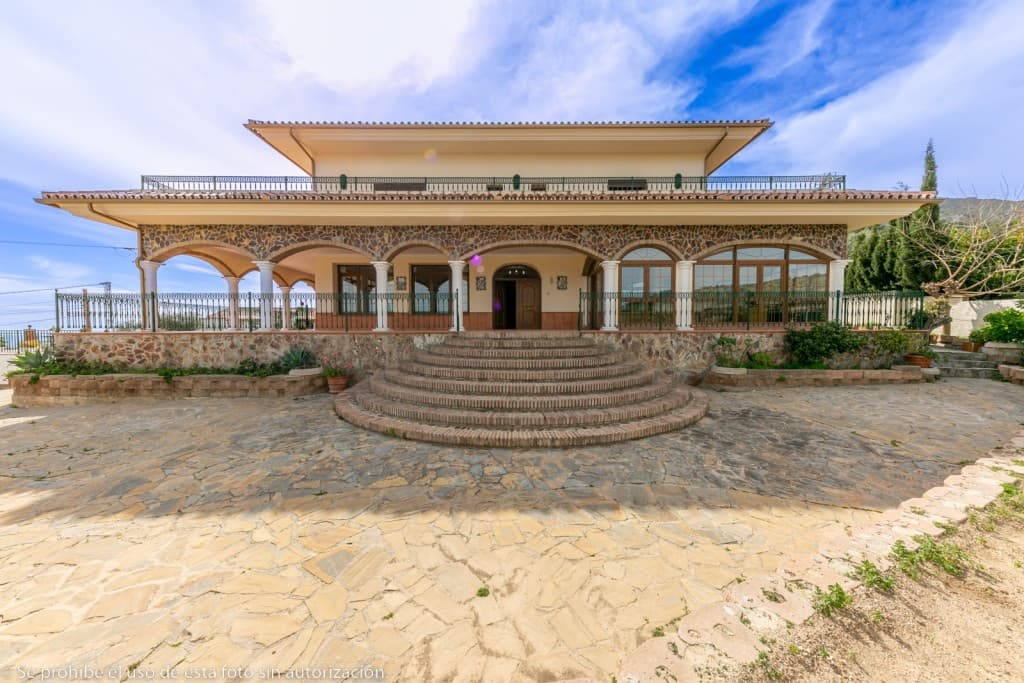 Detached Villa in Churriana — photo 1 of 10