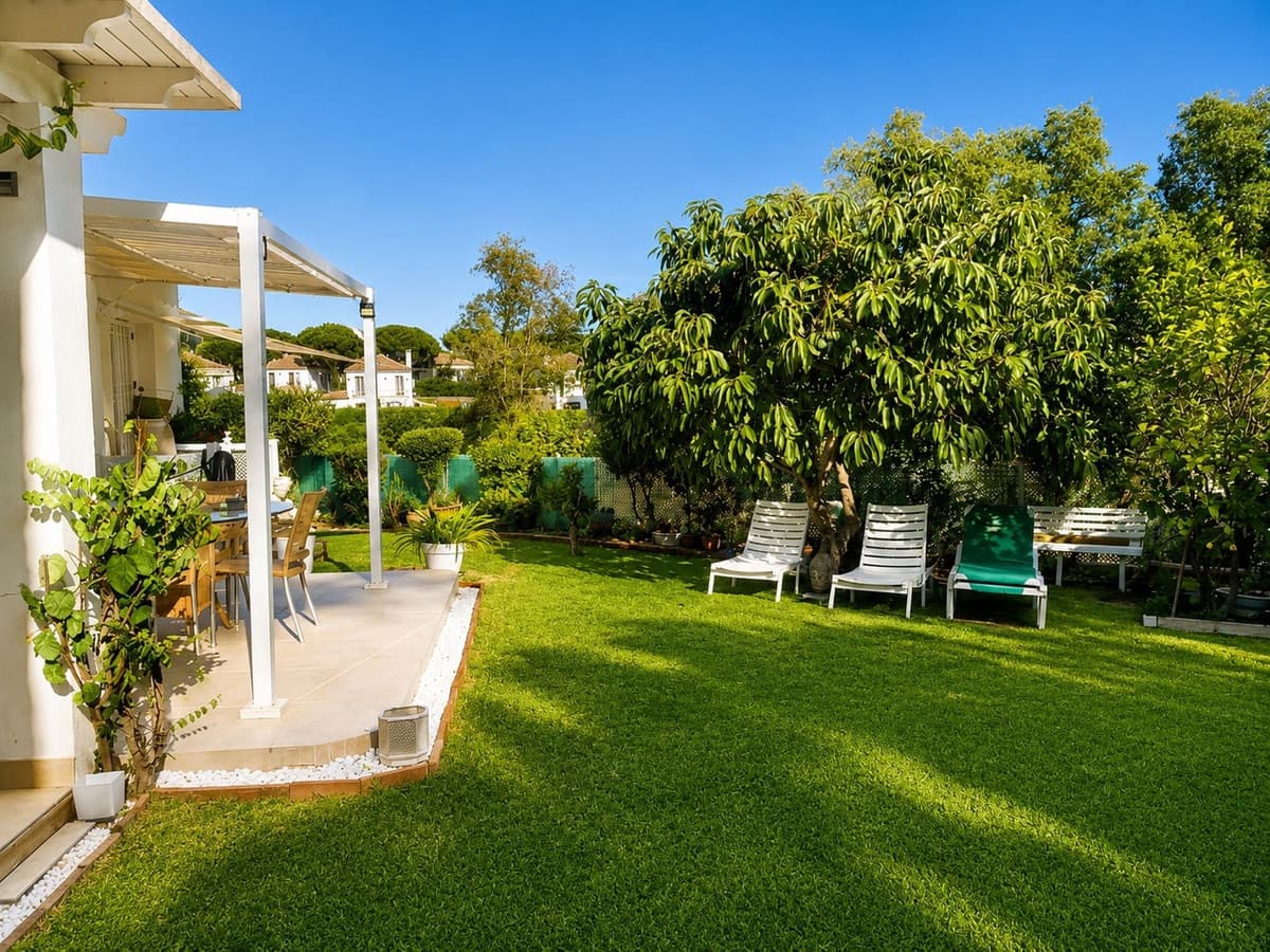 Detached Villa in New Golden Mile — photo 3 of 10