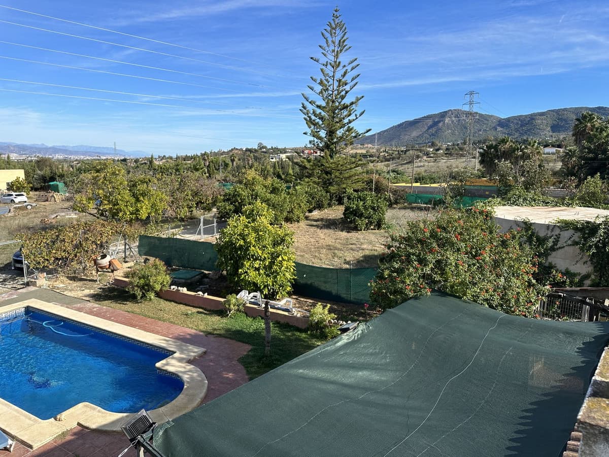 Cortijo in Alhaurín de la Torre — photo 1 of 10