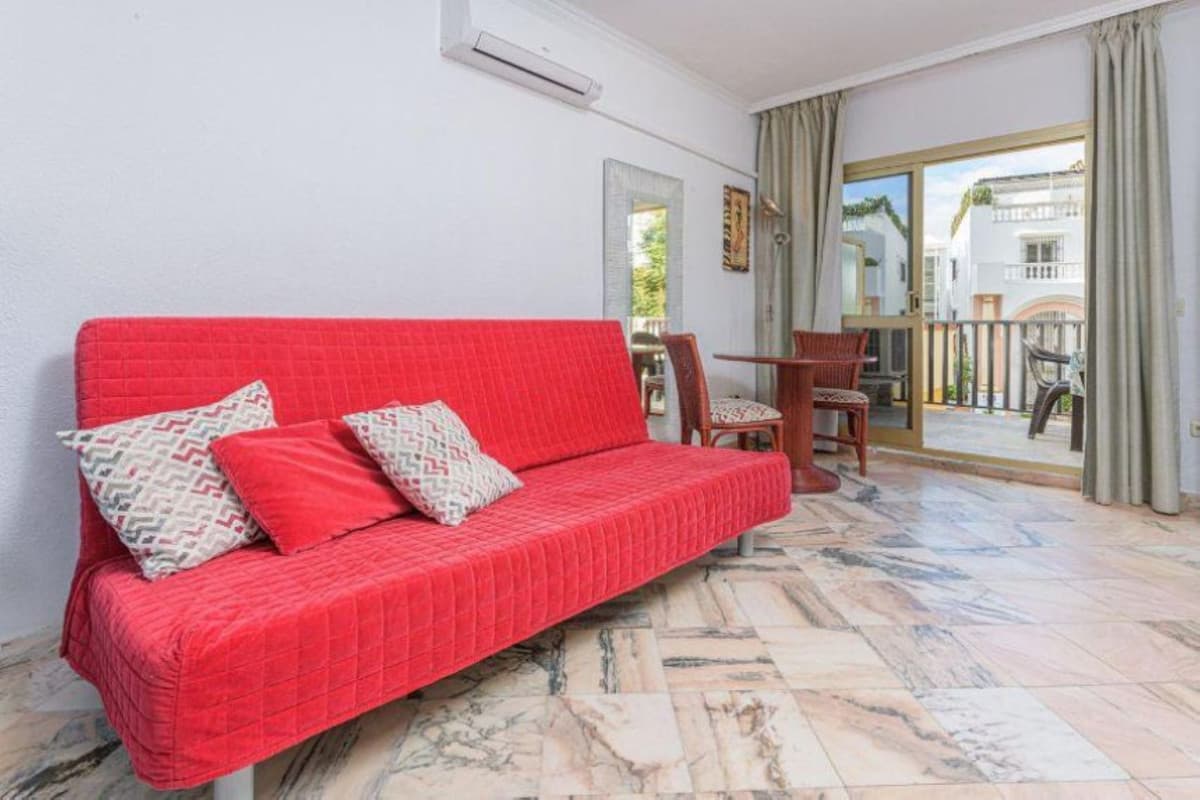 Ground Floor Apartment in Elviria — photo 6 of 10