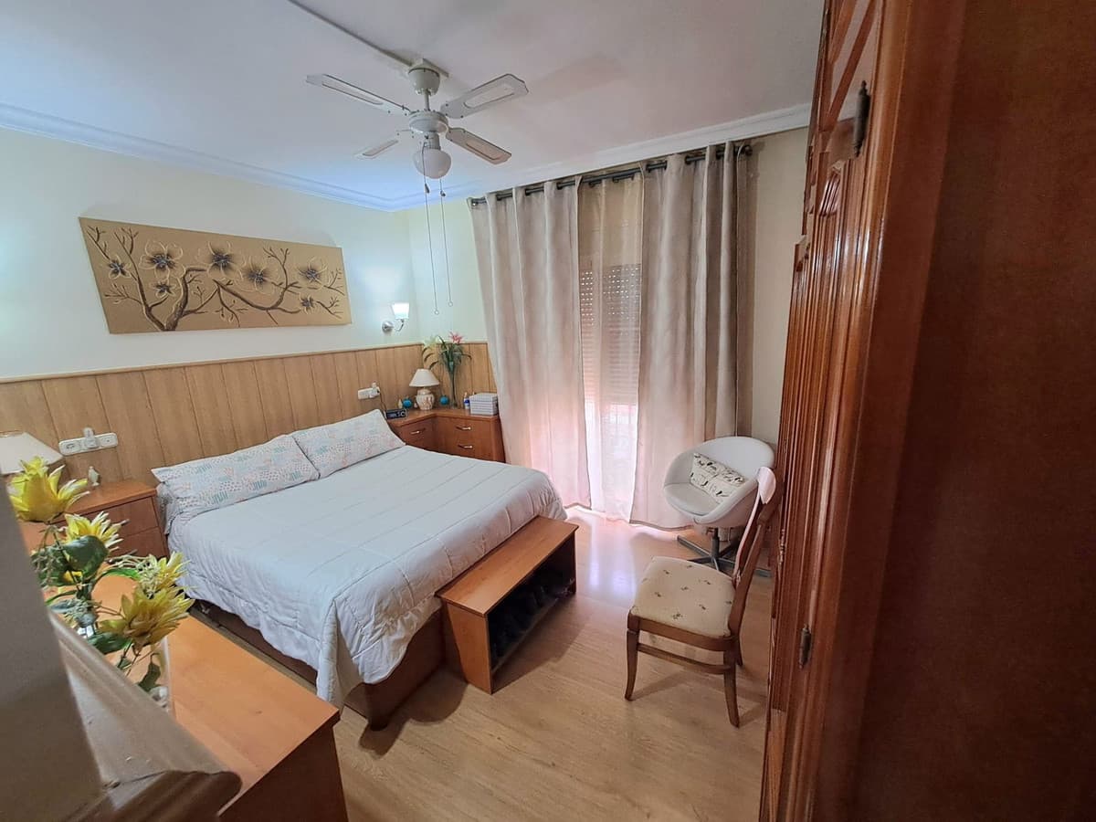 Middle Floor Apartment in Fuengirola — photo 9 of 10