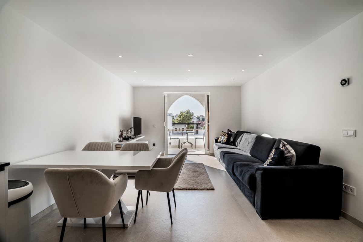 Penthouse Duplex in Nueva Andalucía — photo 4 of 10